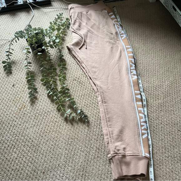 Ivy Park X Beyoncé Logo Tape Joggers - Picture 3 of 10